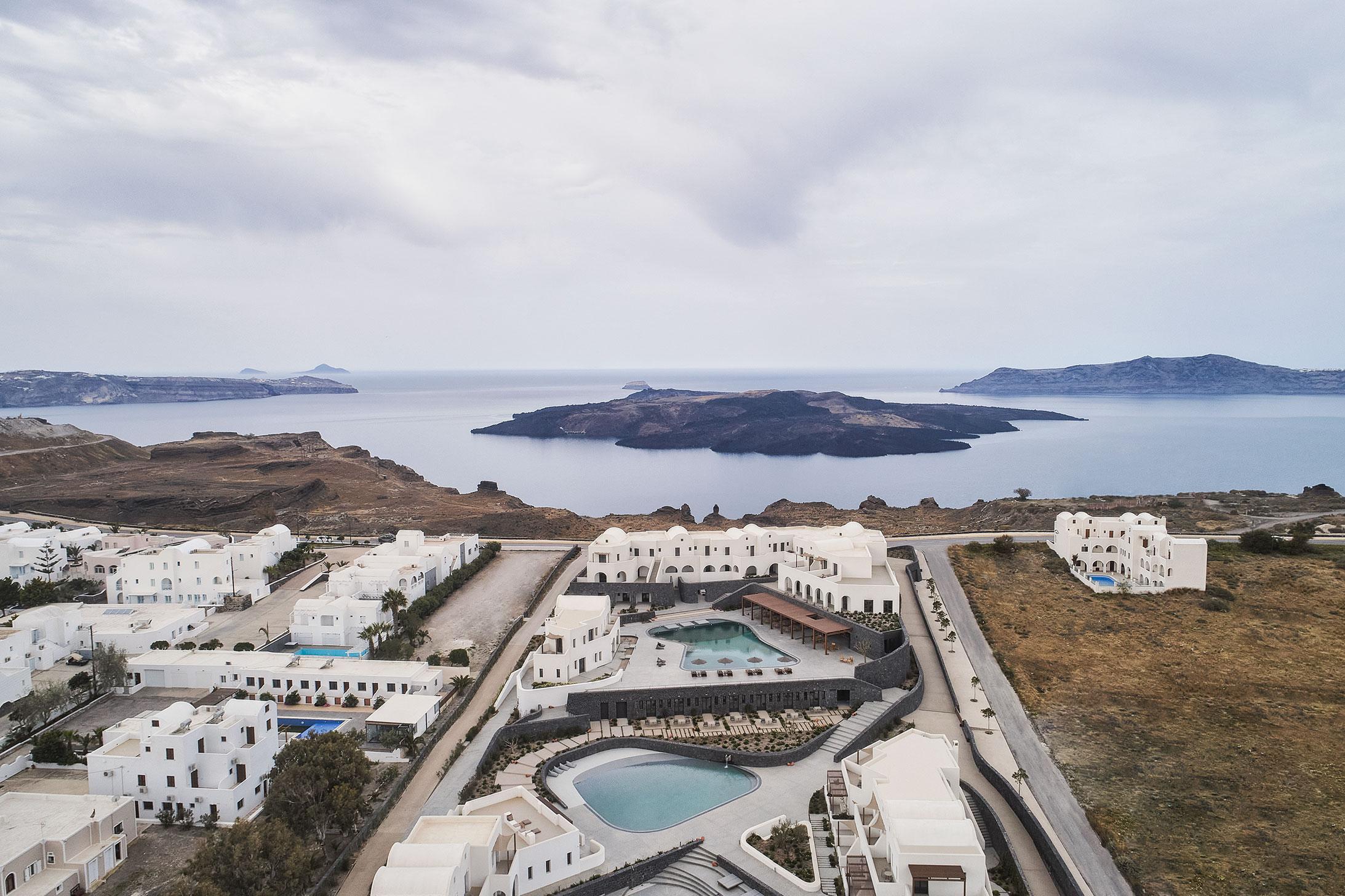 Orama Hotel & Spa Фира Екстериор снимка The hotel in 2019